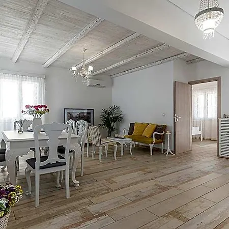 Nektar, Luxury In Chora Naxos 호텔 4*