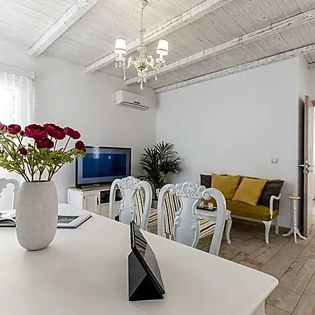 Nektar, Luxury In Chora Naxos * Naxos City